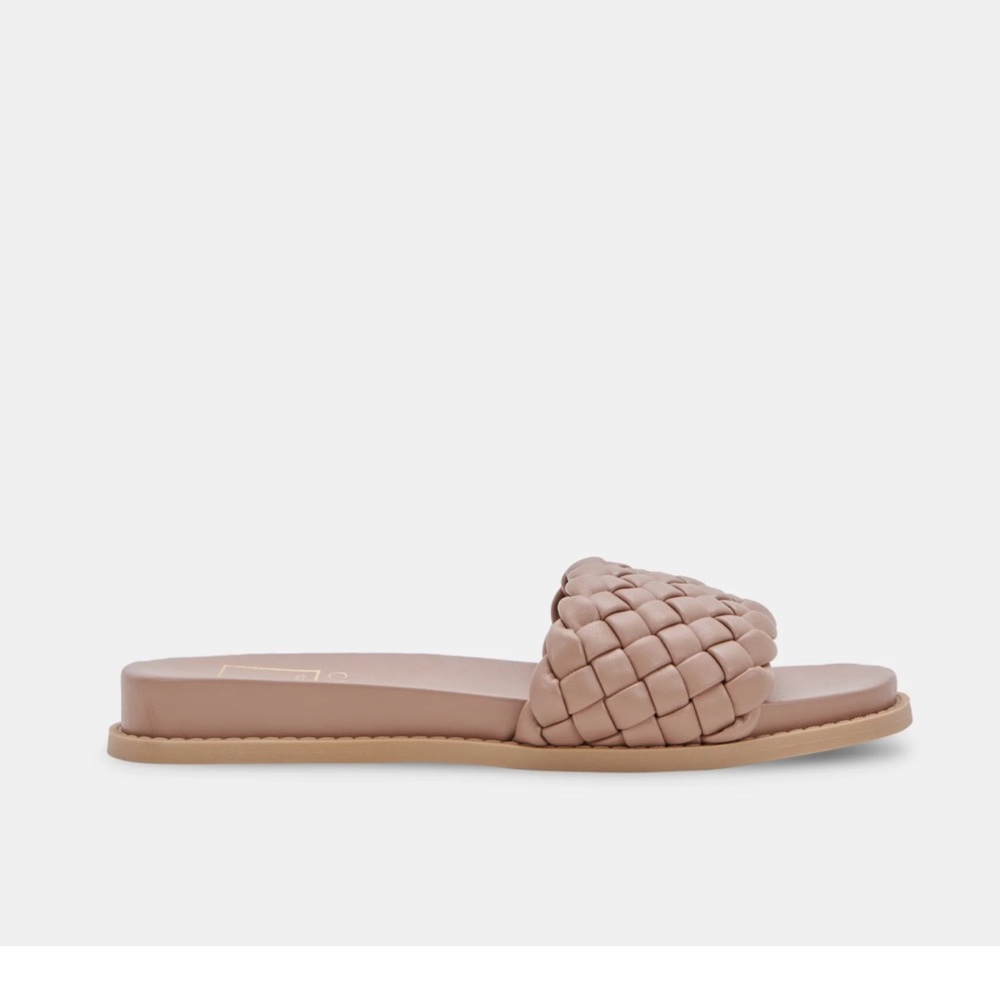 Dolce Vita GRAZIE SANDALS CAFE STELLA
Size: 8